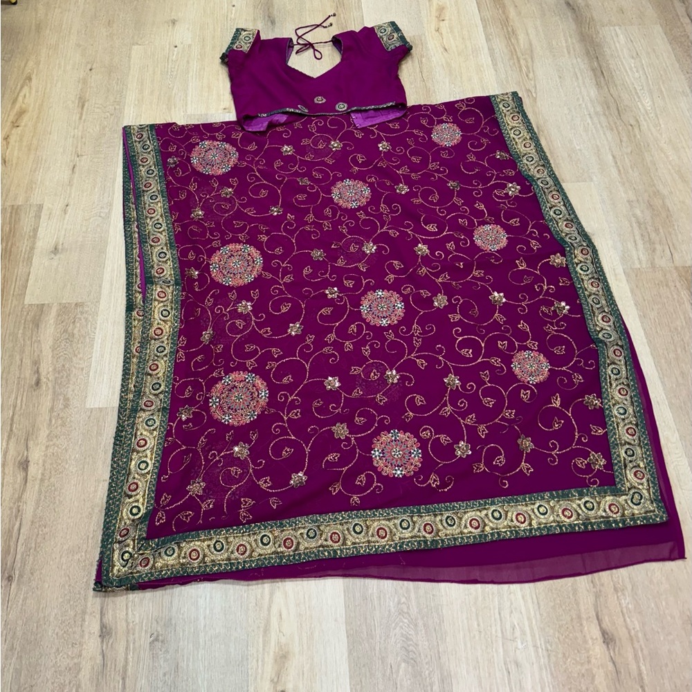 Sari size small/medium, Great condition.